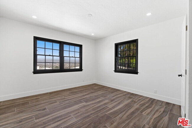 Building Photo - 5266 Veronica St