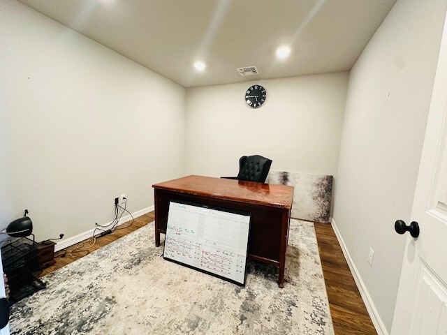 Building Photo - 933 Clubside Dr
