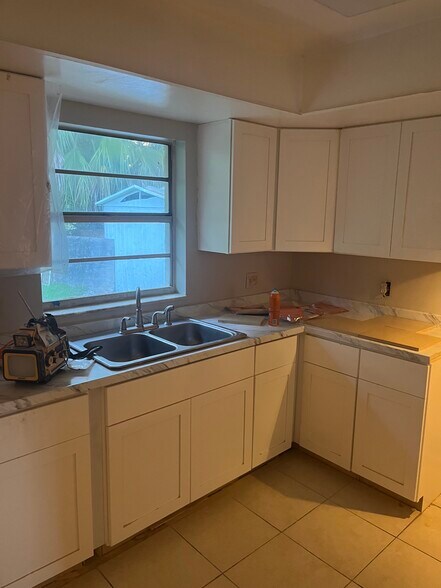Primary Photo - 1203 S 33rd St