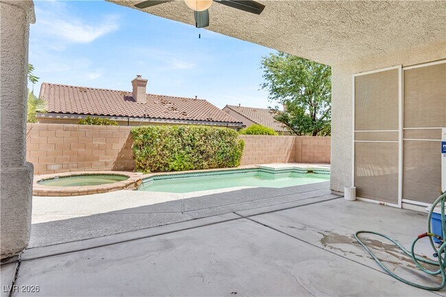 Building Photo - 8940 Emery Lake St