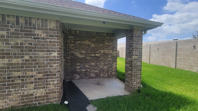 Building Photo - 5108 Marcasca Dr
