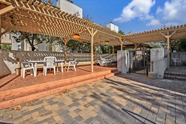 Building Photo - 20224 Sherman Way