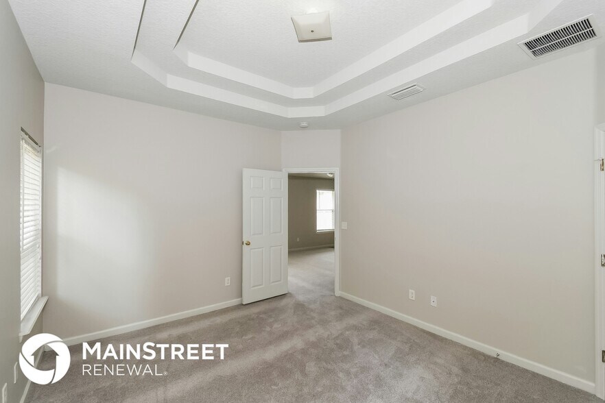 Building Photo - 11035 Campus Heights Ln