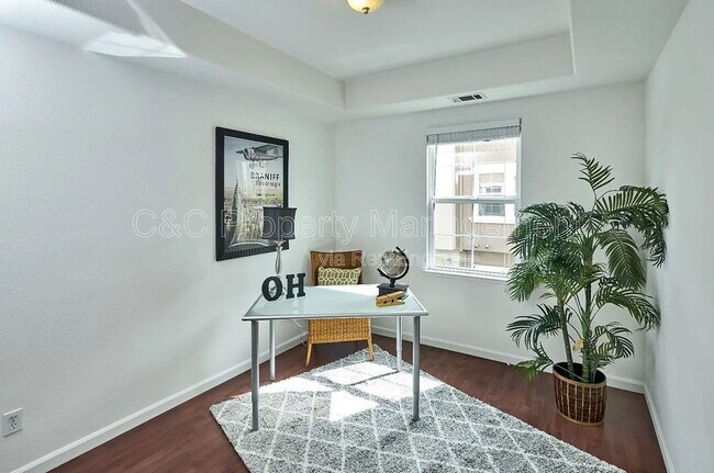 Building Photo - 2125 Winepol Loop