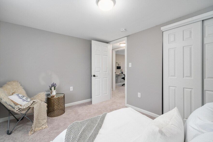 Bedroom 3 - 1408 S Ohio Ave