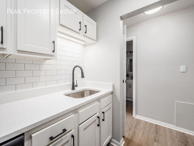 Building Photo - 1000 King Ave