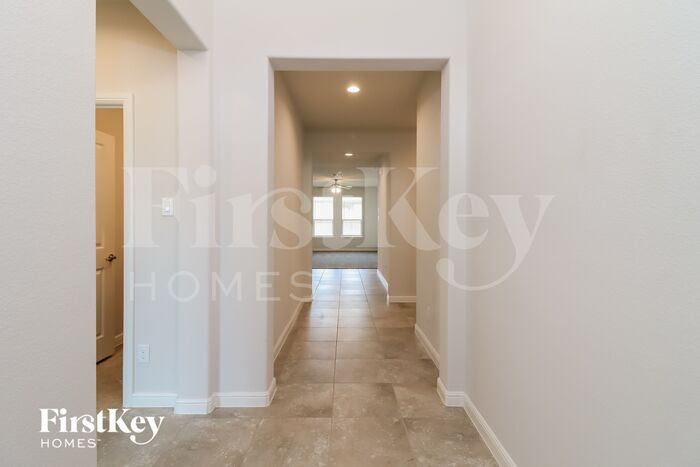 Building Photo - 131 Wagon Mound Dr