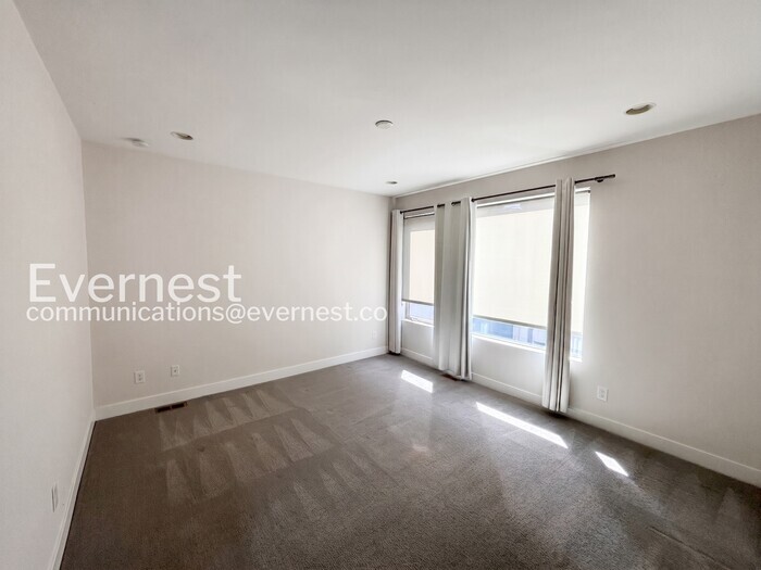 Building Photo - 2649 17th St