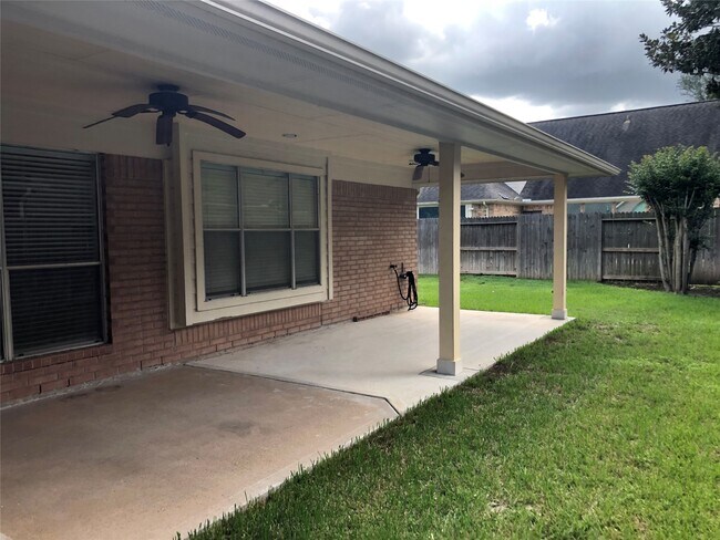 Building Photo - 15303 Marden Ct