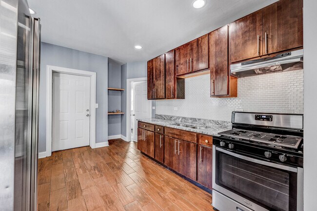 Building Photo - 7025 S Chappel Ave