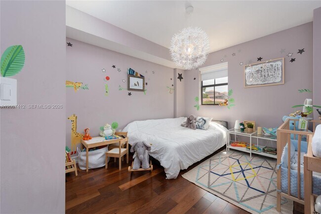 Building Photo - 1650 Galiano St