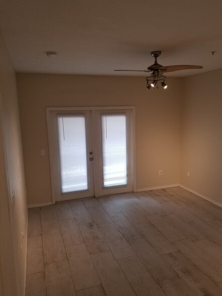 Living Room - 1910 E Palm Ave