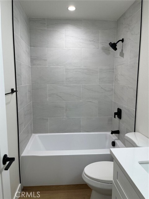 Building Photo - 504 E Stuart Ave