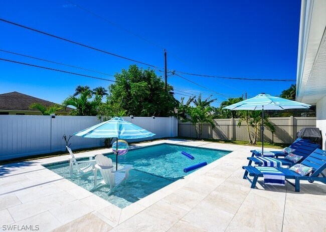 Building Photo - 760 106th Ave N