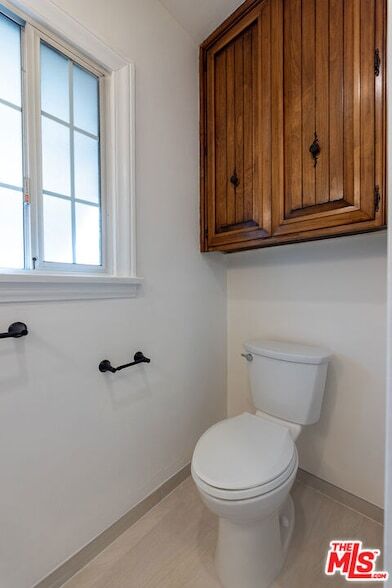 Building Photo - 4360 Kraft Ave