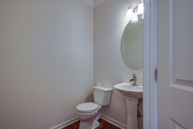 Building Photo - 30 Wanoma Cir