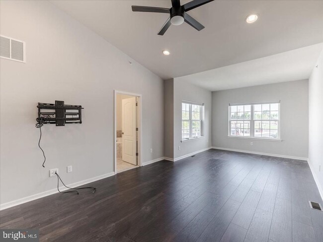 Building Photo - 2305 Maci's Cir