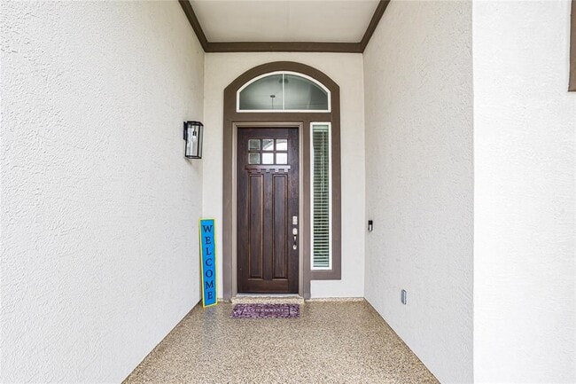 Building Photo - 6721 Empresa Dr