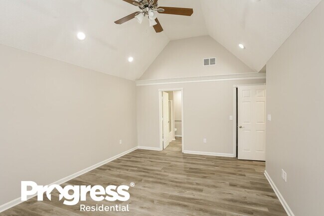 Building Photo - 217 Walter Ct