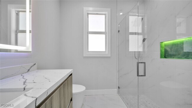 Building Photo - 1029 NW 35th Pl