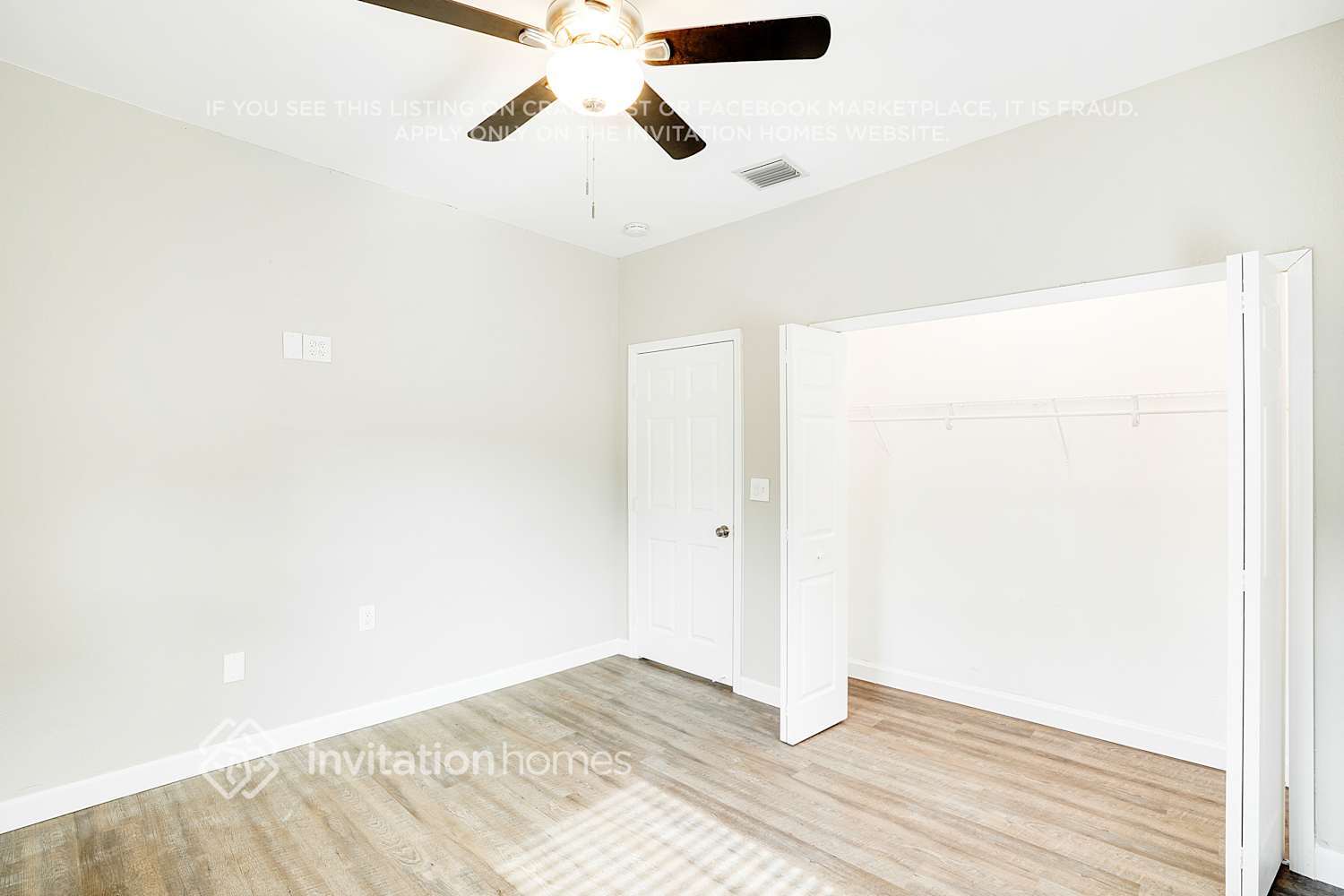 Building Photo - 318 W 17th St