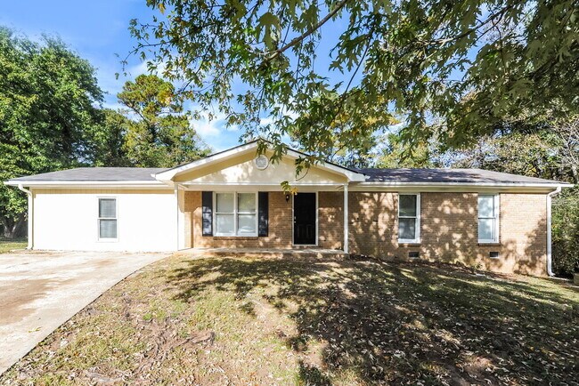 Building Photo - 1338 W Stoneybrook Dr