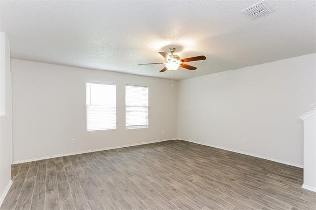 Building Photo - 6816 Meadow Way Ln