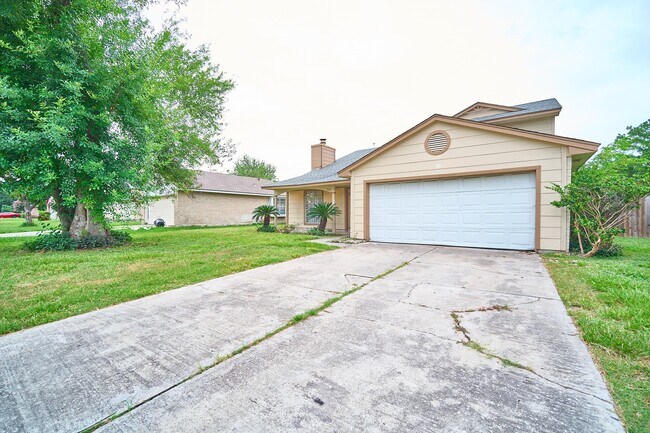 Building Photo - 10126 Northview Dr