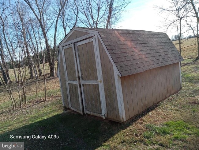 Building Photo - 37291 Grass Roots Ln