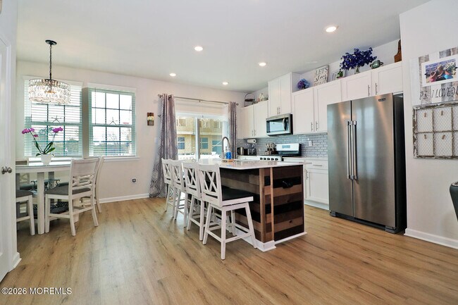 Building Photo - 16 Baybreeze Dr