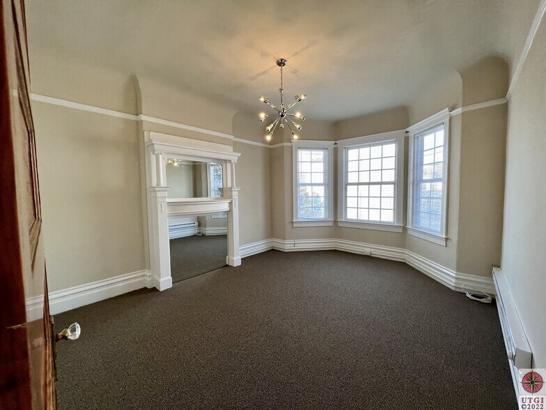 Bonus Room - Front Right - 1347 Vallejo St