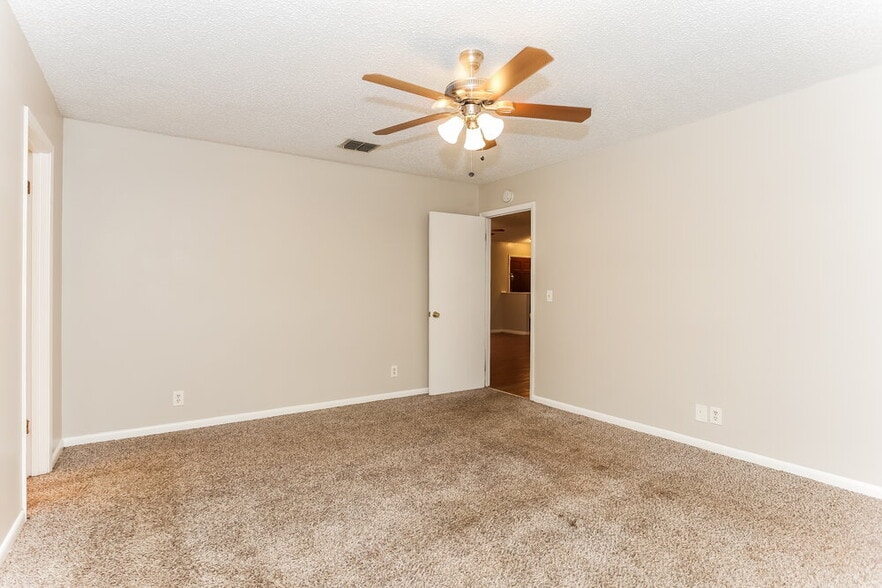 Building Photo - 4220 Penneykamp Rd