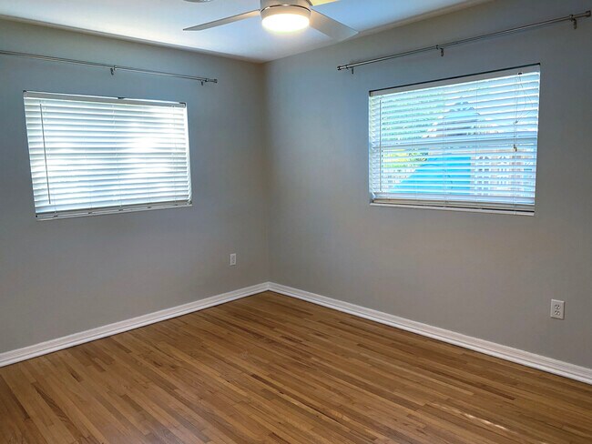 Building Photo - 2720 Dellwood Dr