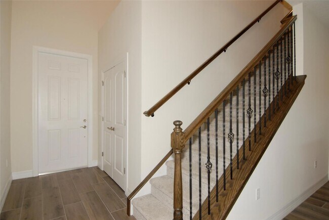 Building Photo - 4628 Pinehurst Trl E