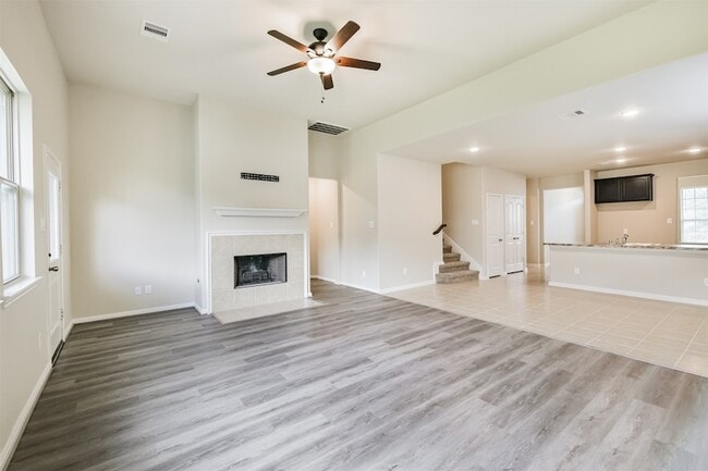 Building Photo - 12638 Silver Winter Trl
