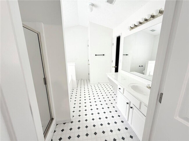 Building Photo - 4030 Brushy Creek Way