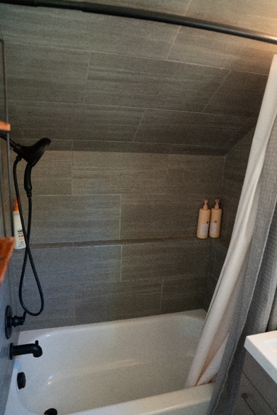 Building Photo - 1419 N 6th St