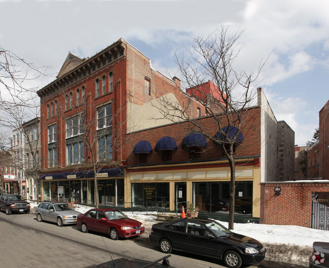 Building Photo - The River Street Lofts