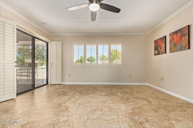 Building Photo - Your Oasis Awaits!