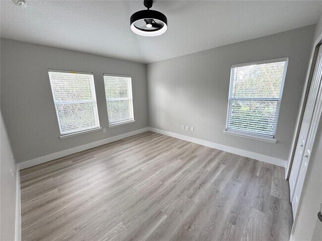 Building Photo - 10703 Yellow Tiger Lily Dr