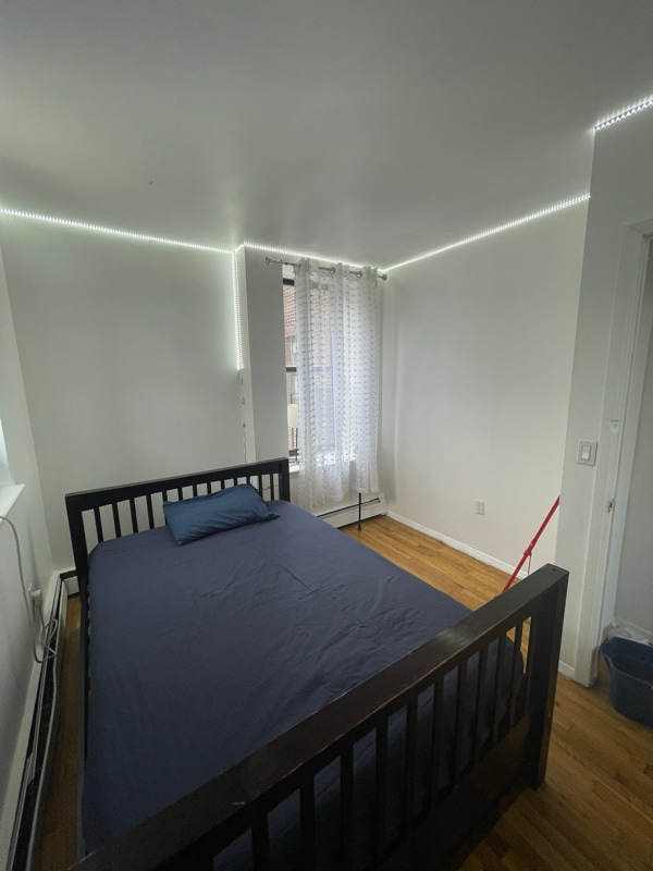 Building Photo - 1264 Sheridan Ave