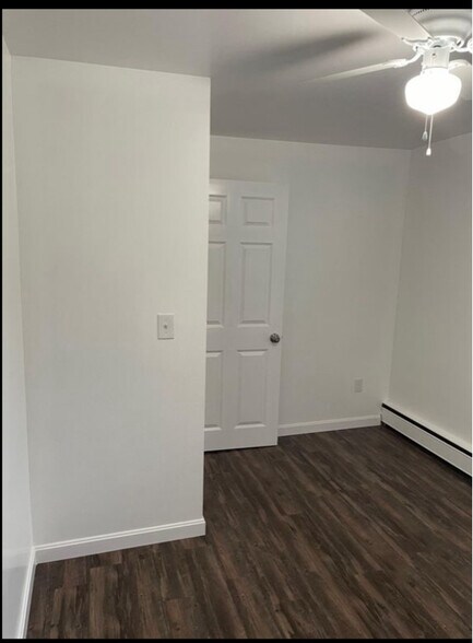 Building Photo - 111 Hall St