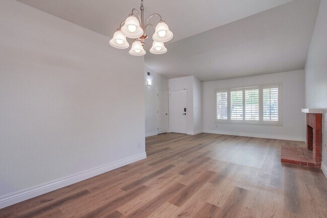 Building Photo - Single Story Oceanside Home Available July...
