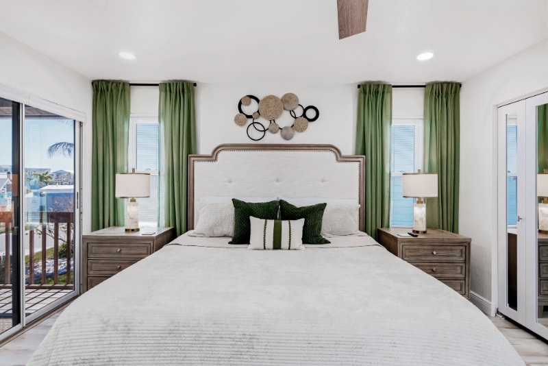 Building Photo - 17729 1st St E