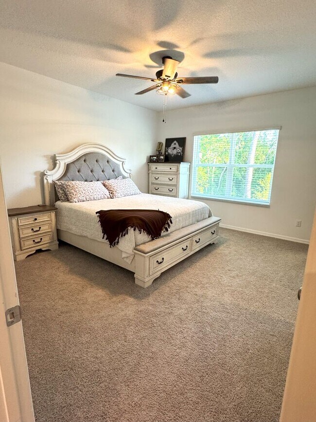 Building Photo - 3 BR/  2.5 BA  Townhome - ANNIES WALK