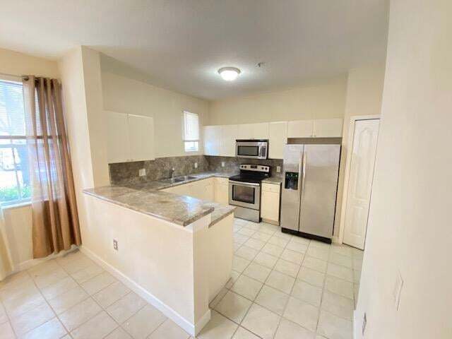 Building Photo - 2102 Shoma Dr