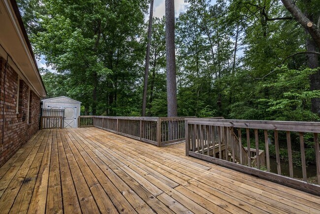 Building Photo - 4221 Bonnie Dr