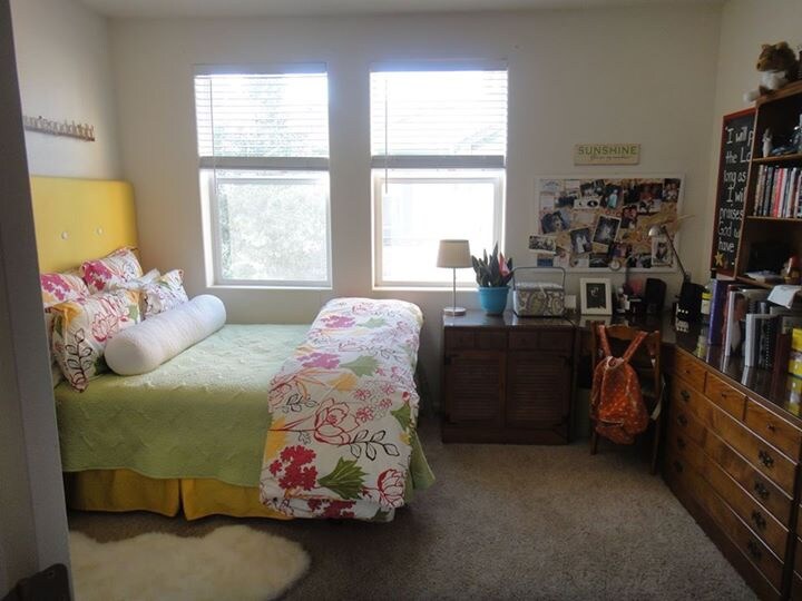 Building Photo - 2862 Kansas Dr