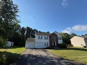 Building Photo - 20850 Autumn Mill Ct