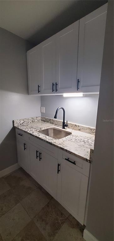 Building Photo - 4132 Dolphin Dr